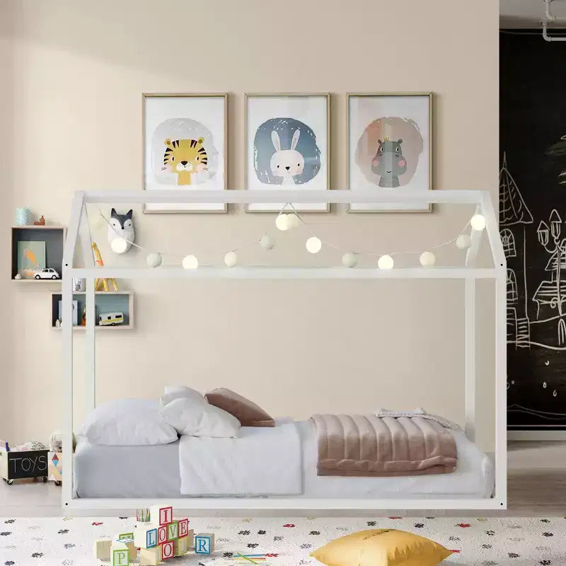 Wooden Canopy Bed