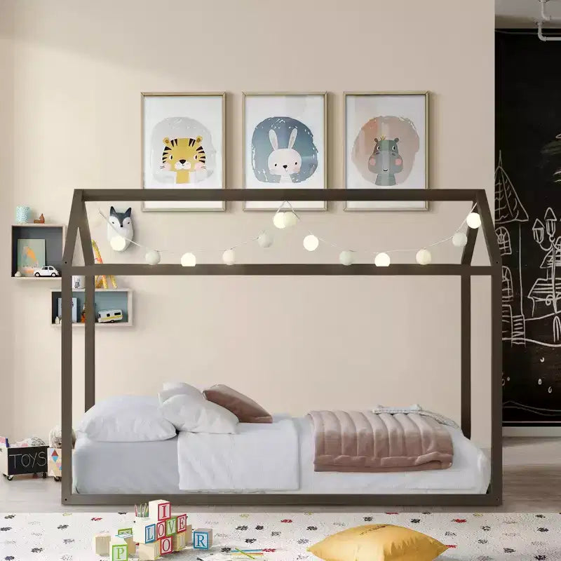 Wooden Canopy Bed