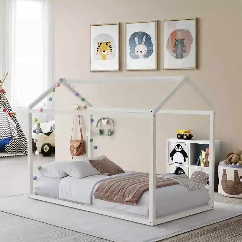 Wooden Canopy Bed