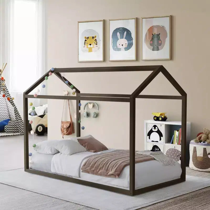 Wooden Canopy Bed